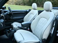 Używany Mini Cooper S Cabriolet Exclusive 192 KM (141 kW) 2019 Czarny Kabriolet