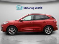 Usado Ford Kuga ST-Line 225 HP (165 kW) 2023 Vermelho SUV