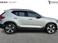 Usado Volvo XC40 Plus 197 HP (144 kW) 2025 Cinzento SUV