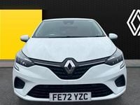 Used Renault Clio V Iconic 90 HP (66 kW) 2022 White Hatchback