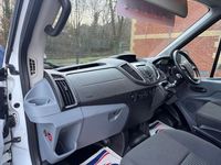 Used Ford Transit Trend 155 HP (114 kW) 2015 White Sedan