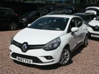 Used Renault Clio Dynamique 2017 White Hatchback