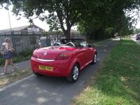 Second-hand Vauxhall Tigra Sport 90 CP (66 kW) 2006 Roșu Coupe