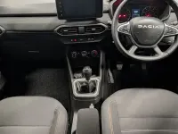 Begagnad Dacia Sandero Expression 91 HK (66 kW) 2024 Grön Halvkombi