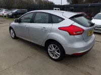 Used Ford Focus Zetec 115 HP (84 kW) 2015 Silver Hatchback