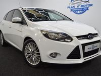 Used Ford Focus Zetec 2012 White Hatchback