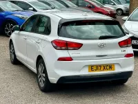 Used Hyundai i30 SE 110 HP (80 kW) 2017 White Hatchback