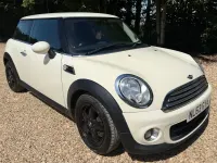 Used Mini Cooper D Hatch 2013 White Hatchback