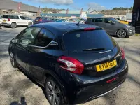 Used Peugeot 208 2015 Black Hatchback