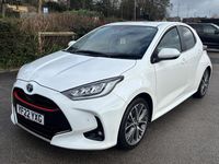 Used Toyota Yaris Hybrid 116 HP (85 kW) 2022 White Hatchback