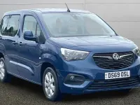 Used Vauxhall Combo S 131 HP (96 kW) 2019 Blue MPV