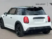 Used Mini Cooper Hatch 134 HP (98 kW) 2023 White Hatchback
