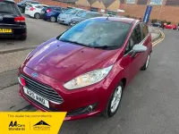 Second-hand Ford Fiesta Zetec 2013 Roșu Hatchback