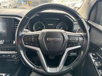 Used Isuzu D-Max 163 HP (119 kW) 2021 Orange Pickup