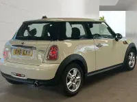 Used Mini Cooper Hatch 2011 White Hatchback