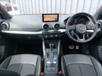 Begagnad Audi Q2 S-Line 150 HK (110 kW) 2020 Röd SUV