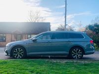Begagnad VW Passat GTE 218 HK (160 kW) 2022 Grå Kombi