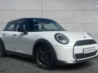 Usado Mini Cooper S Hatch 201 HP (147 kW) 2025 Branco Citadino