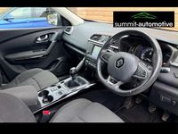 Used Renault Kadjar Dynamique 110 HP (80 kW) 2015 Silver SUV