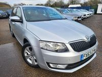 Used Skoda Octavia SE 105 HP (77 kW) 2013 Silver Estate