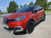 Used Renault Captur Dynamique 90 HP (66 kW) 2017 Red/black SUV