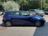 Used VW Golf VII SE 128 HP (94 kW) 2018 Blue Hatchback