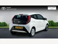 Used Toyota Aygo X-play 2018 White Hatchback