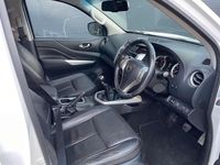 Used Nissan Navara Tekna 2018 White Pickup