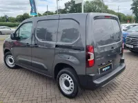 Used Citroën Berlingo 99 HP (72 kW) 2023 Grey MPV