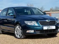 Usado Skoda Superb Elegance 170 CV (125 kW) 2012 Azul Utilitario