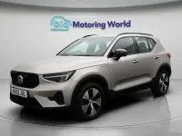 Used Volvo XC40 Plus 211 HP (155 kW) 2022 Gold SUV