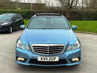 Usado Mercedes E250 2011 Azul Sedan