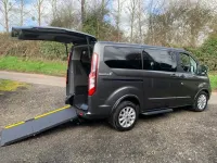 Begagnad Ford Tourneo Custom Titanium 130 HK (95 kW) 2021 Grå Van