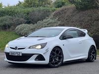 Used Vauxhall Astra GTC S 280 HP (205 kW) 2016 White Hatchback