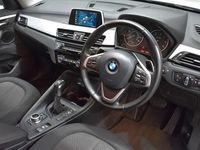 Usado BMW X1 Comfort Edition 150 CV (110 kW) 2017 Blanco SUV