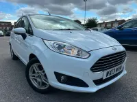 Used Ford Fiesta Zetec 82 HP (60 kW) 2013 White Hatchback