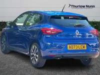 Używany Renault Clio V Evolution 90 KM (66 kW) 2023 Niebieski Hatchback
