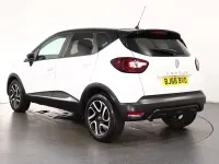 Used Renault Captur Iconic 90 HP (66 kW) 2018 White SUV