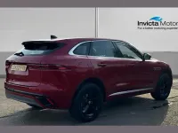 Second-hand Jaguar F-Pace R-Dynamic 204 CP (150 kW) 2022 Roșu SUV