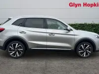 Novo MG ZS Trophy 196 HP (144 kW) 2025 Prateado Citadino