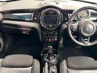 Usado Mini Cooper S Hatch 189 HP (139 kW) 2018 Verde Citadino