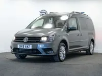 Usado VW Caddy Maxi 101 HP (74 kW) 2019 Cinzento Monovolume