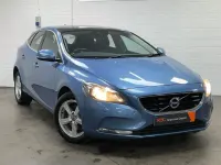 Used Volvo V40 SE 2015 Blue Hatchback