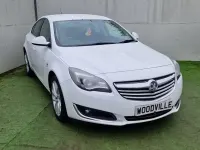 Used Vauxhall Insignia SRi 140 HP (102 kW) 2015 White Hatchback