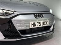 Second-hand Audi e-tron GT quattro Comfort 369 kW (503 CP) 2025 Argintiu Berlinǎ
