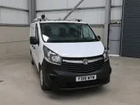 Used Vauxhall Vivaro 95 HP (69 kW) 2018 White
