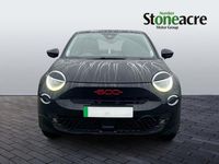 Neu Fiat 600 Red 114 kW (156 PS) 2025 Schwarz SUV
