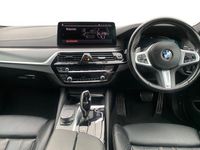 Gebraucht BMW 520 M Sport 184 PS (135 kW) 2022 Schwarz Limousine