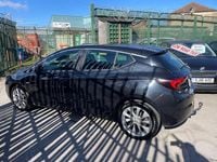 Used Vauxhall Astra 110 HP (80 kW) 2016 Black Hatchback