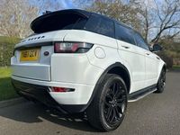 Używany Land Rover Range Rover evoque HSE Dynamic 2017 Biały Kombi